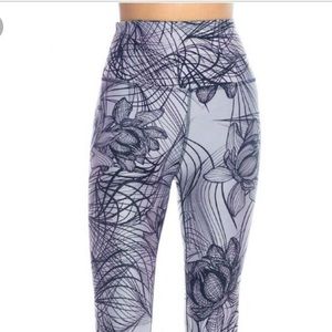 High-wasted Beyond Yoga Leggings